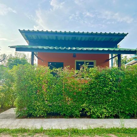 Pim Bungalow Mae Haad Exteriör bild