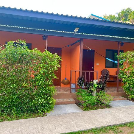 Pim Bungalow Mae Haad Exteriör bild