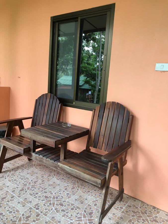 Pim Bungalow Mae Haad Exteriör bild